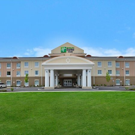 Holiday Inn Express & Suites Utica By Ihg Exteriér fotografie