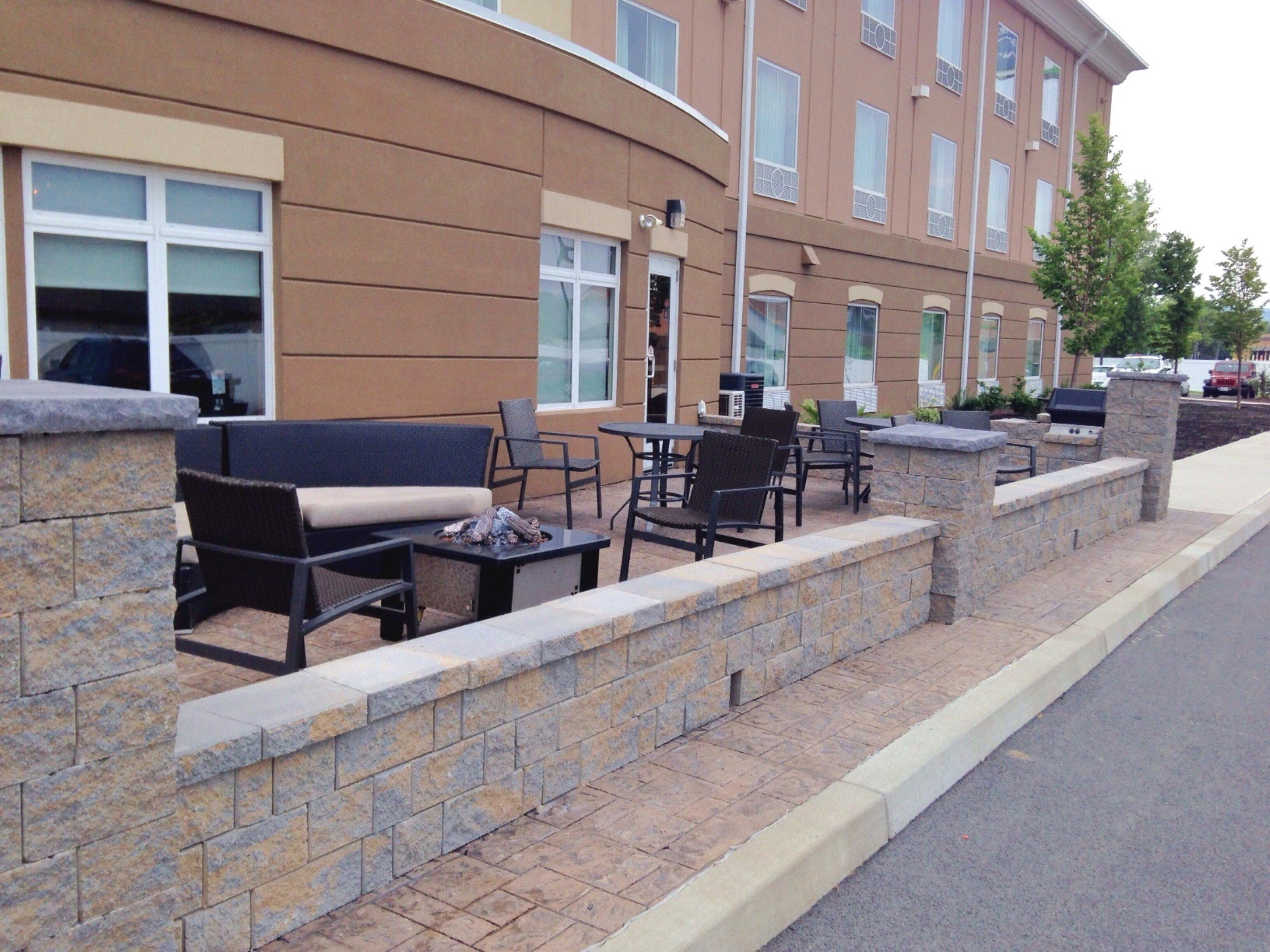 Holiday Inn Express & Suites Utica By Ihg Exteriér fotografie
