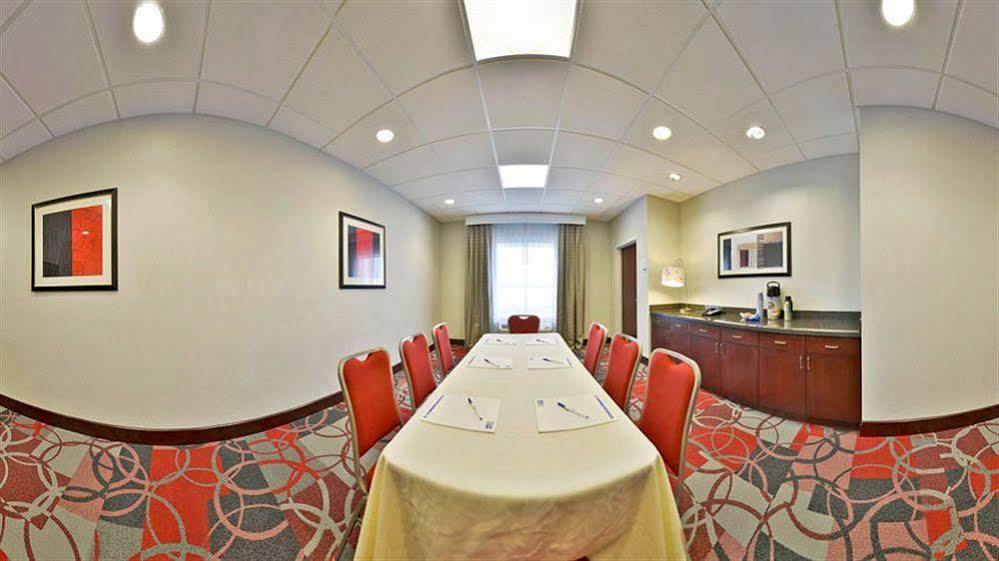 Holiday Inn Express & Suites Utica By Ihg Exteriér fotografie